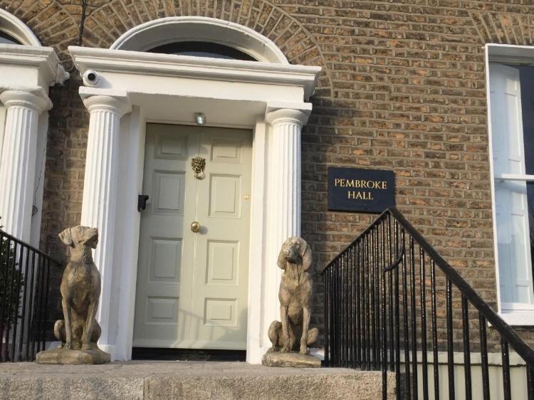 Pembroke Hall Dublin Quarto foto