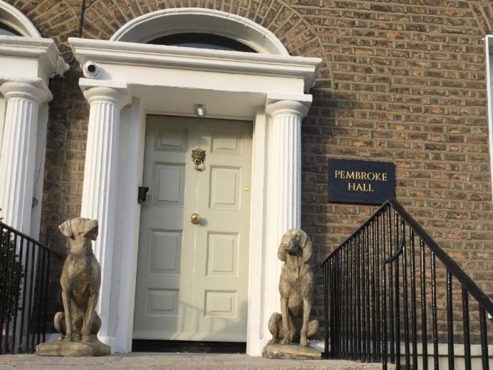 Pembroke Hall Dublin Quarto foto