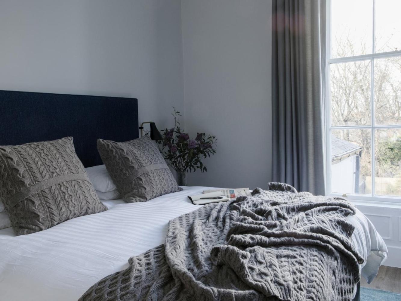 Pembroke Hall Dublin Quarto foto